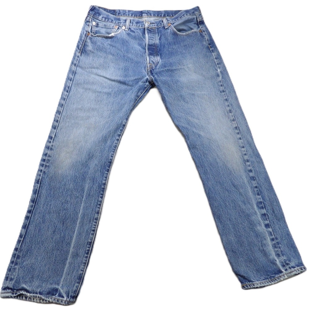 Levi's Slim Straight Jeans in Light Blue Denim